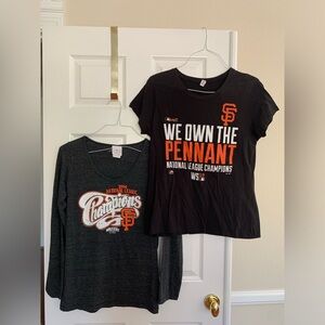 2 T-Shirts: SF Giants Champions 2014 Gray T-Shirt M & Black Short Sleeves L
